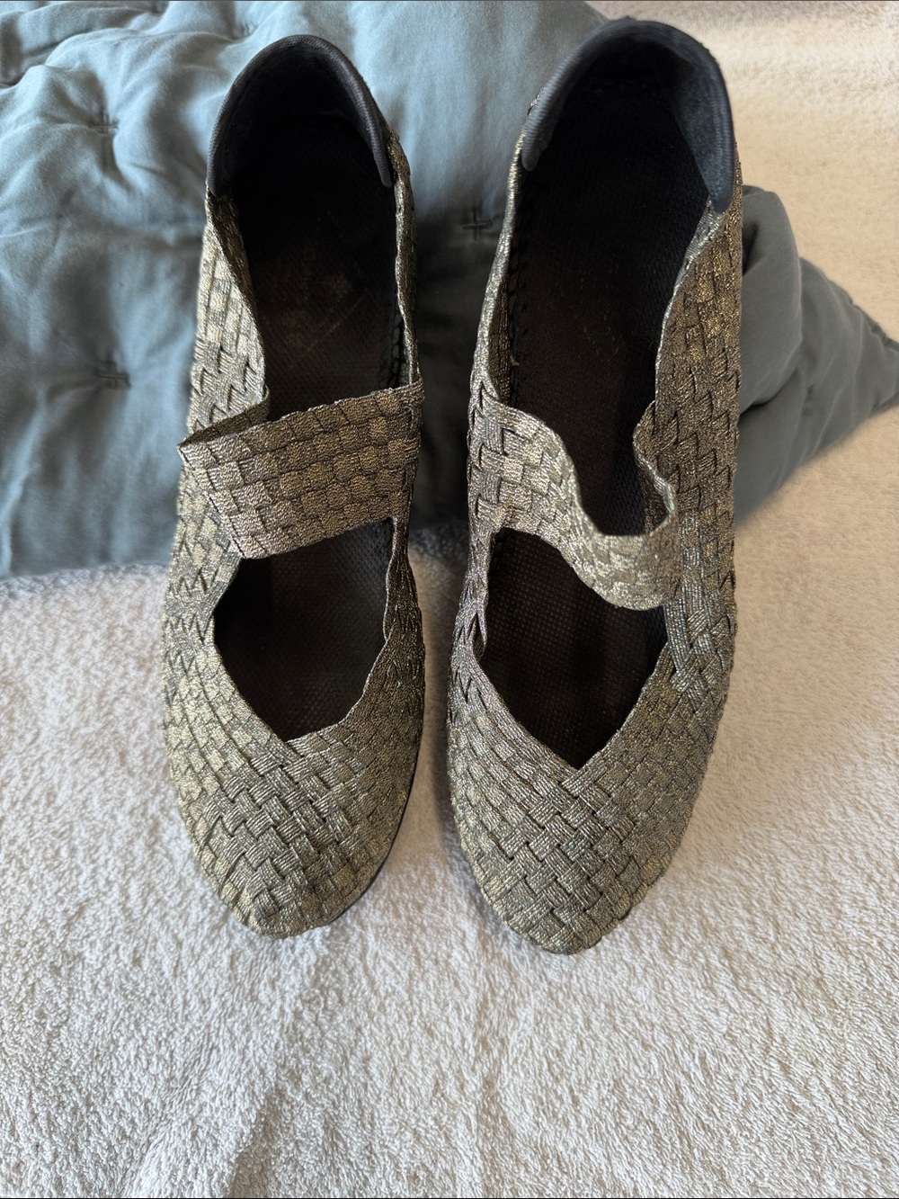St. John’s Bay Woven Mary Jane Flats in Metallic Pewter size 8.5